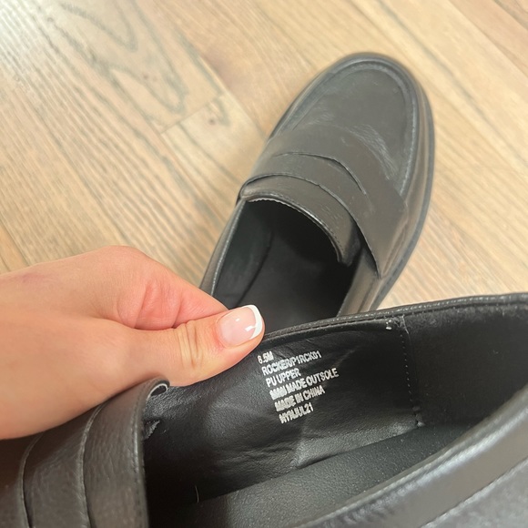 Sincerely Jules Loafers - Picture 2 of 5